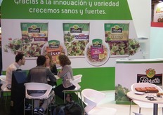 Stand de Florette, promocionando sus ensaladas lavadas y envasadas listas para comer.