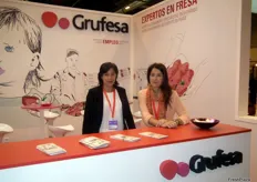 Personal del stand de la cooperativa fresera de Moguer GRUFESA, la primera empresa española en exportar fresa a Panamá.