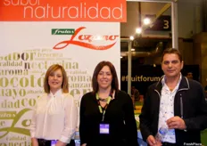 Personal de Frutas Lozano, empresa dedicada a la producción y comercialización de frutas frescas.