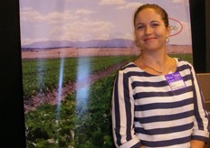 Isabel Rodríguez, de Cuadraspania, promocionando escarolas y endibias.