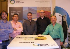 Equipo de Green Biosystems, dedicada a la producción de agentes polinizadores e insectos para el control integrado de plagas.