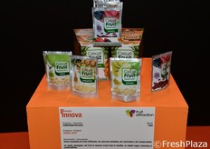 Casual Fruit de COMFRESH/FRUJUSA, es un snack saludable de fruta liofilizada, con sabores de manzana, piña, frutos rojos y plátano. Para tomar en cualquier momento con todas las propiedades de la fruta. Sin azúcares añadidos, sin colorantes ni conservantes.