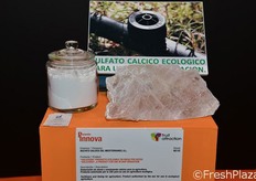 Calciyeso de SULFATO CÁLCICO DEL MEDITERRÁNEO, es un producto utilizable en riego por goteo de nueva elaboración de abono y enmienda calcica para la agricultura. Es un producto autorizado por la CEE para su uso en agricultura ecológica.