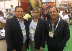Sergio Del Castillo Valderrama, de ProCitrus, Philippe Binard, de Freshfel y Carlos Enrique Camet Piccone, de Lomas de Chilca.