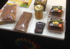 Línea de productos de physalis deshidratado y procesado como mermelada, apreciada por el mercado estadounidense