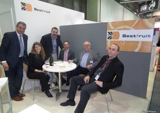 Equipo directivo y comercial de la empresa valenciana Bestfruit, dedicada a la comercialización de cítrico y fruta de hueso.