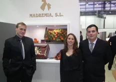 Stand de Madremia, S.L. con su equipo directivo promocionando los cítricos valencianos.