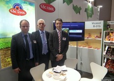 Responsables comerciales en su stand de Vicasol, empresa de Almería productora y comercializadora de frutas y hortalizas, especialista en tomate.