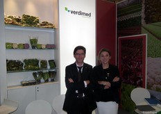 Lucía y Sebastián Aquilar, de la empresa murciana Verdimed, especialista en verduras con hoja. Recientemente ha incluido en su catálogo las coliflores de colores.