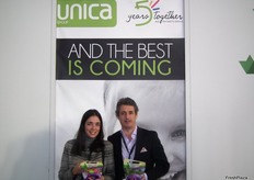 David Murcia y Maria Llanos en su stand de Unica Group, celebrando el 5º aniversario de la empresa de Almería.