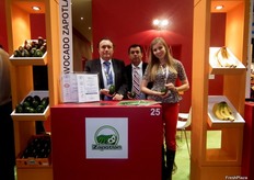 Stand de Avocado Zapotlán en el pabellón de México, apostando por los aguacates de Jalisco.