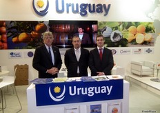 Miembros responsables de la promoción de inversiones y exportaciones de Uruguay.