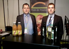 Robert Perucho y Lluis Qui Serena, del departamento comercial de Fruits de Ponent, empresa de Lleida, productora y comercializadora de fruta de hueso y pepita.