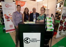 Equipo de Agro Sections Fruits, empresa francesa obtentora de variedades de fruta de hueso y manzana