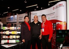 Victor Gutiérrez Amezcua (ALTATEC), José Jaramillo (Etiquetas Electornicas) y Yacov Biton (HADRAN LTD)