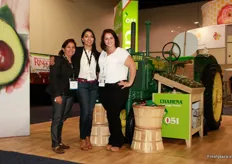 Arcelia Esquivel, Sarieliza Chavez y Christina Gomez, de CHAHENA AGUACATE.