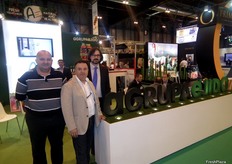 Miembros del stand de la empresa almeriense Agrupaejido, especialista en productos hortofrutícolas de la huerta de Almería, tanto en convencional como en ecológico.