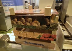 La empresa catalana es capaz de imprimir cualquier tipo de imágen en alta calidad y resolución en envases de madera.