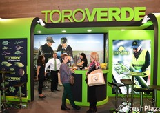 Estand de TOROVERDE, especialista en lechugas, escarolas y hierbas frescas.