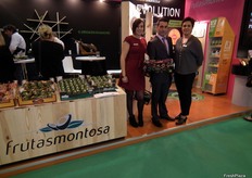 Personal del stand de Frutas Montosa, el productor y comercializador de aguacate más importante de España. Su producto de V gama, el Guacamole 100% natural, ha ganado el premio a producto del año.