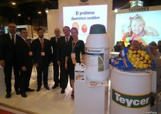 Personal del estand de Tecnidex, especialista en soluciones de poscosecha que apostó por sus productos Scholar, Tecto y Bravatia.