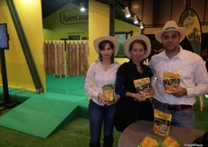 Personal del estand de Huercasa, líder en producción y comercialización de maíz dulce cocido y otros productos de V gama. En esta edición de Fruit Attraction presentaron su nueva línea de productos Gourmet a base de legumbres.