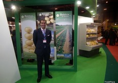 Sergio Jiménez Jiménez en su estand de Ibérica de Patatas.