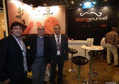 Personal del estand de Frutas Exforpe, más conocida por su marca Escrig Gourmet para cítricos.