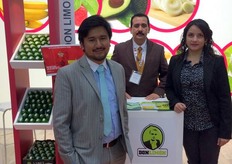 Diego Morales de Don Limón Guatemala con socios Mexicanos de Cadillo. Marisol Calderón Arias a lado deracho.