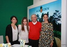 Anna Lizette Aviles, Pablo Rivadeneira, Maria Paula y Mara Martínez, AGROEDEN piña de Ecuador.