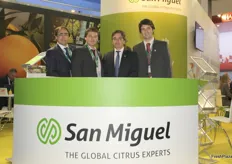 "Sebastian Torres Posse, Ramiro Magallanes, Tomás Urdapilleta y Alex Morhac, de San Miguel "The global citrus experts"."