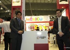 Pablo y Orlando Olmedo Gómez de Chanitos, bananas de México.