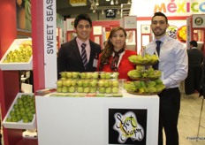 José, Marina y Jovanni Bernal de SWEET SEASON, México.