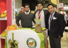 David Rubio Velázquez, Joaquin Velázquez Moreno y Miguel Rubio Velázquez de RAMAMY , banana orgánica de México.