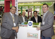 Bill Vogel (VISION PRODUCE COMPANY), Ignacio Bonilla Rosas (EL DERBY), y Raul Millan (VISION IMPORT GROUP).