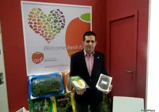 José Vera Gómez en su stand de Global Foods Internaional, en promoción de productos frescos de cuarta gama.
