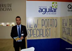José Vicente Doria, de Patatas Aguilar, promocionando la patata nueva española.