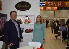 Francisco Tomás y Teresa Agulló, de Alcudia Esxport Fruit. La empresa alicantina especializada en granada y limón empieza a trabajar también con brevas.