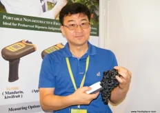 Jay Hwang, gerente y director de negocio de SunForest, Corea, empresa conocida por su medidor de calidad de la fruta no destructivo.