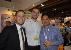 Florian, de Rizzi Group Italy; Alexander Feulner, de AgricolliBio, y Paul Gapes, de Pacific Data Systems.