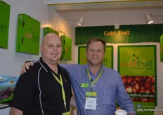 Ray Erwin, de Australia Fruits, con Mark Pidgeon, de Cutri Fruit.