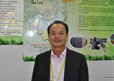 Song Zhanggeng, gerente general de Nanfeng Guise Fruit & Vegetable Trading Co., Ltd., productor y exportador de minimandarinas.