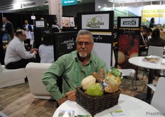 Saúl Morales Madriz, de Chayotes de Altura, Costa Rica.