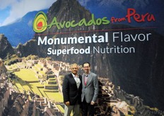 Arturo Medina Castro, de ProHass, y Ricardo Romero, de la oficina comercial de Perú en Los Ángeles.