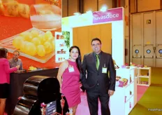 Miriam Cutillas, responsable de Marketing y Alfredo Miralles, gerente de Uvasdoce, especialistas en uvas de mesa.