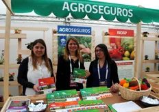 Lorena Aguilar, Patricia Pacheco y Nancy Mora de Agroseguros, Seguros Para El agro.
