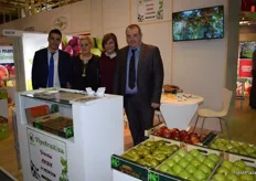 Stand de Viyefruit, empresa de Alcarrás, Lleida, especialista en fruta de pepita y de hueso.