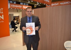 El periodista agroalimentario Francisco Seva presentó por primera vez en Fruit Logistica su libro Limón y Pomelo. El libro analiza de forma amena el presente y futuro del sector de estos productos en España, desde su producción y comercialización hasta su distribución.