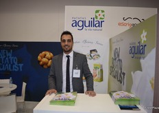 José Vicente Doria, en el stand de Patatas Aguilar.