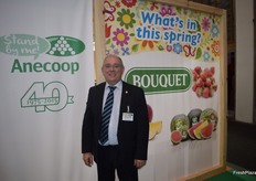 Francisco Borrás, director de Anecoop, celebrando e 40 aniversario de la cooperativa más grande de Europa.